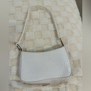 White shoulder purse